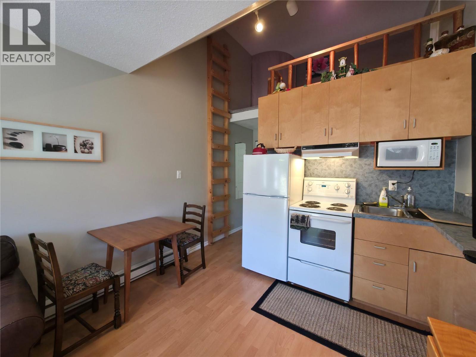  10319 12th Avenue, Osoyoos - Image 1