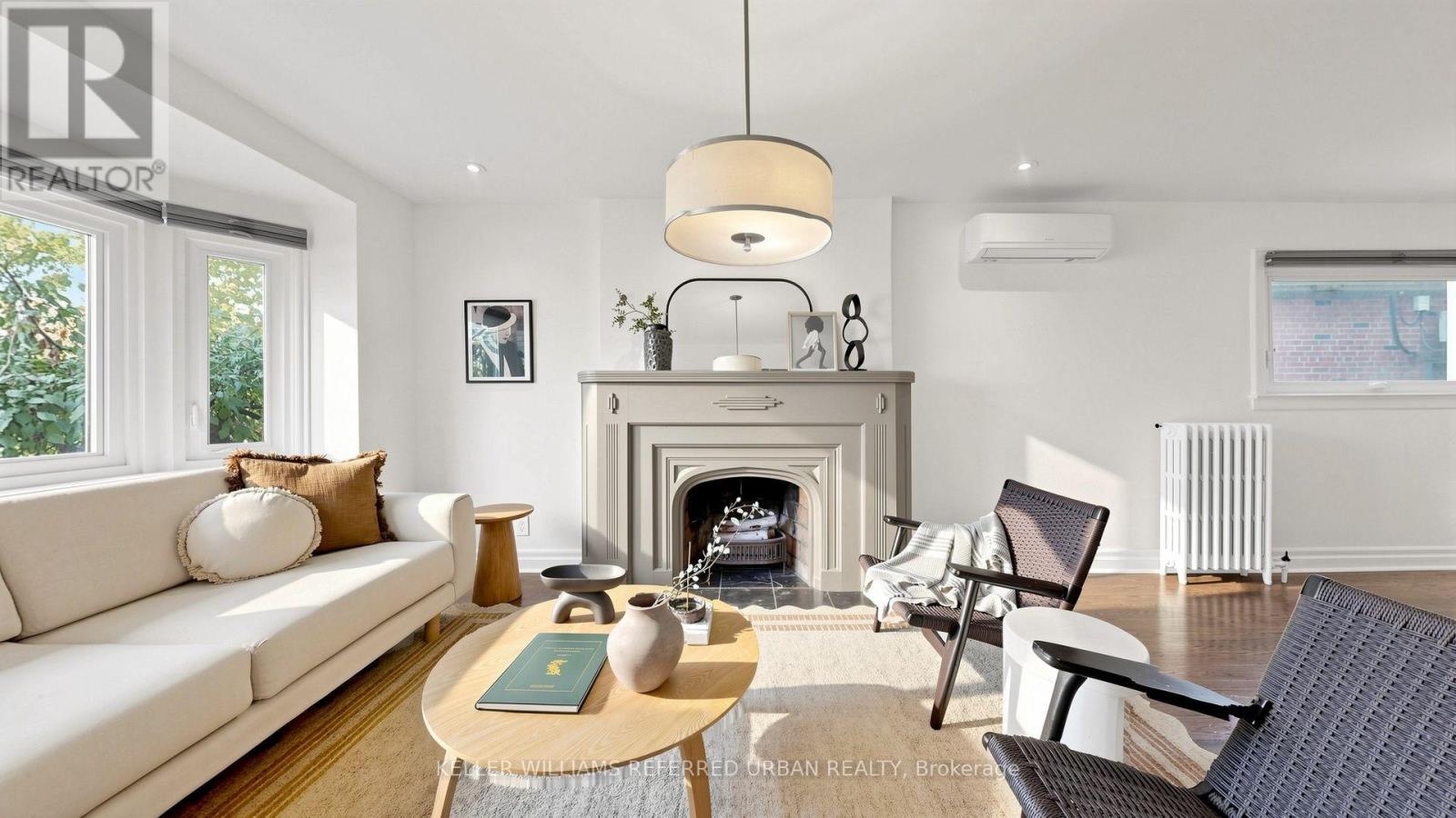 Photo of 11 CRESTLAND AVENUE