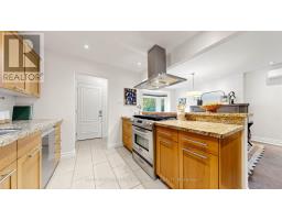 11 Crestland Avenue, Toronto, ON M4C3K9 Photo 12