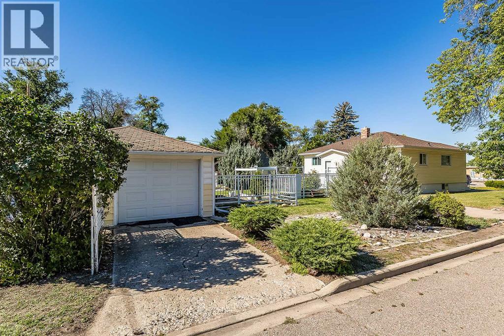 77 9 Street NE, photo 31 of 32