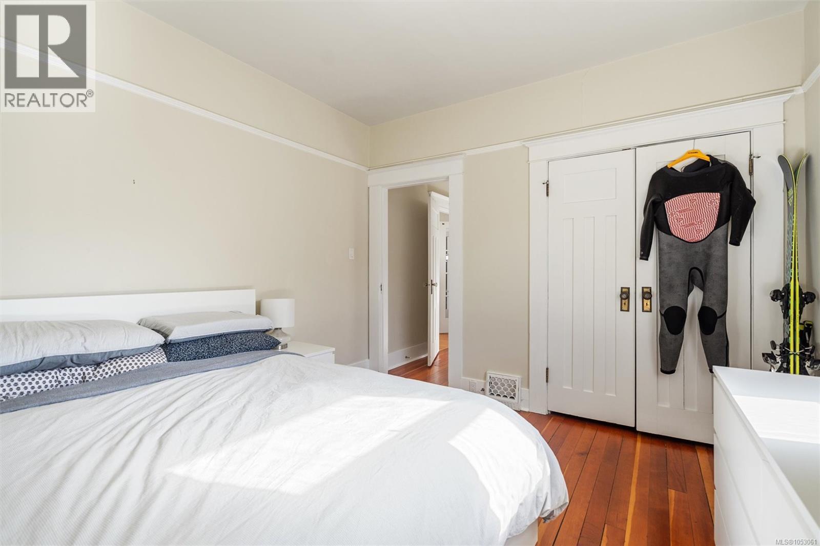  220 Irving Road, Victoria