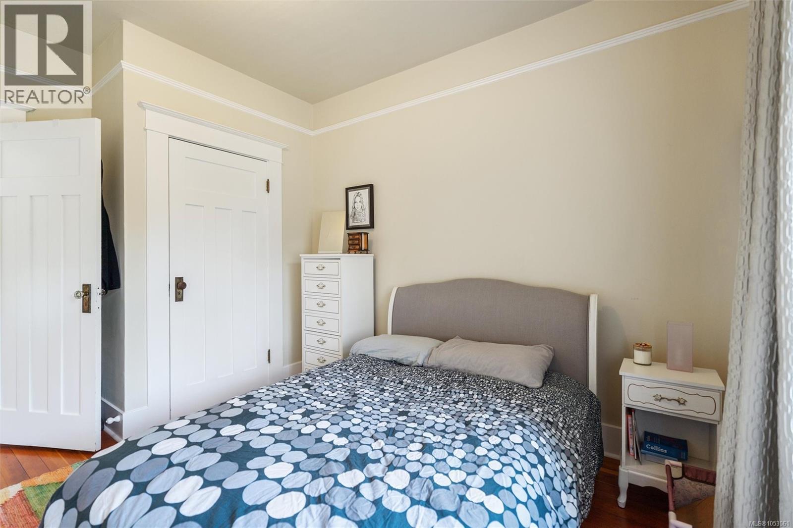  220 Irving Road, Victoria