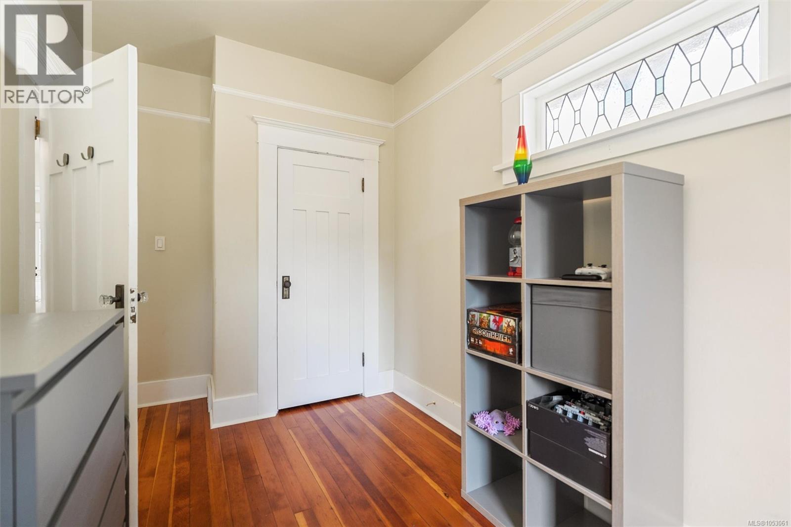  220 Irving Road, Victoria