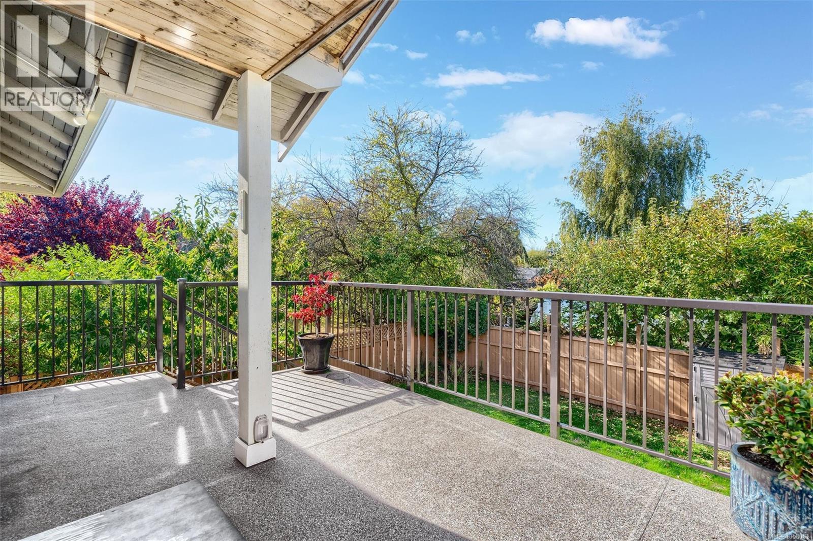  220 Irving Road, Victoria