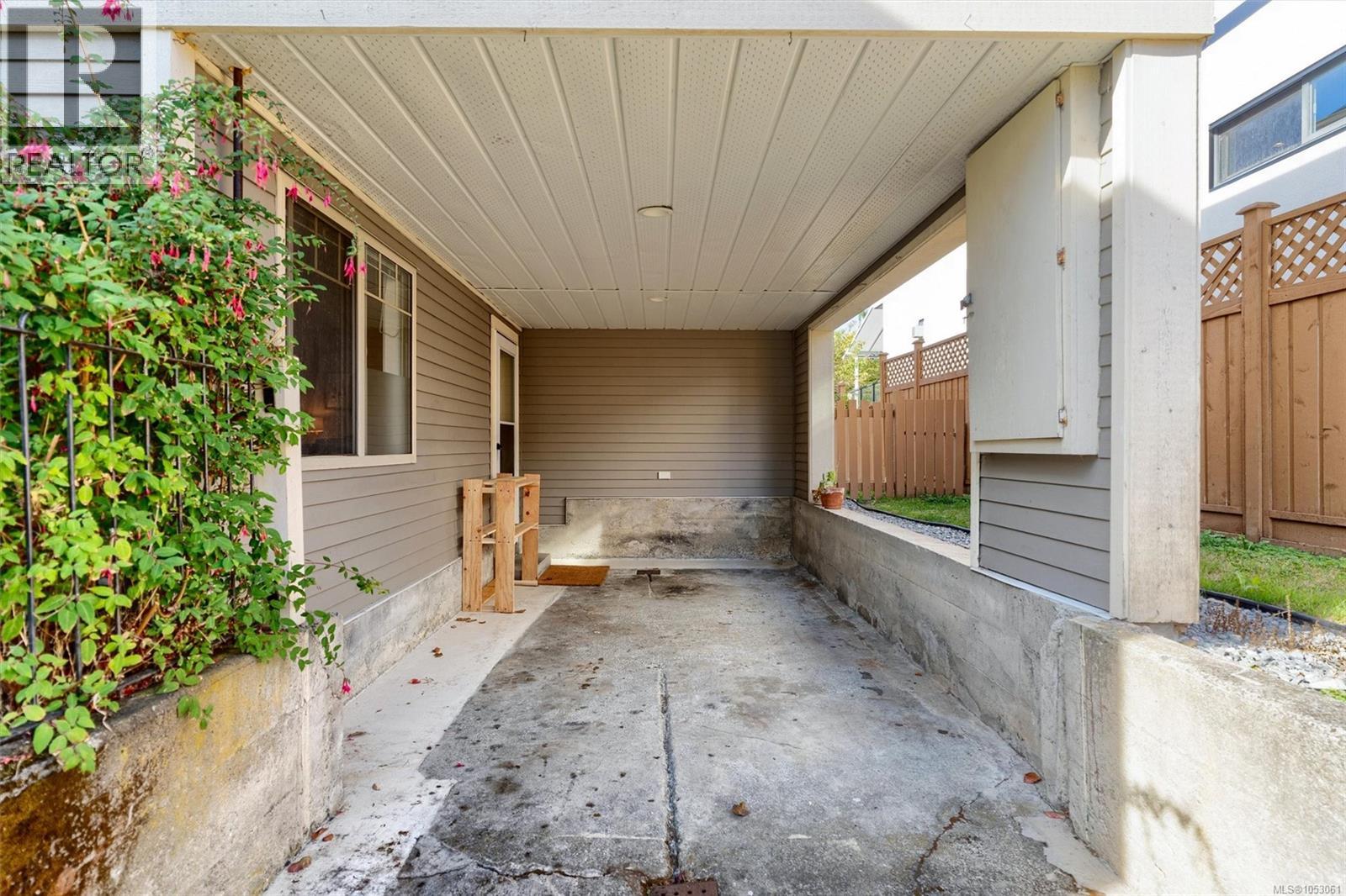  220 Irving Road, Victoria