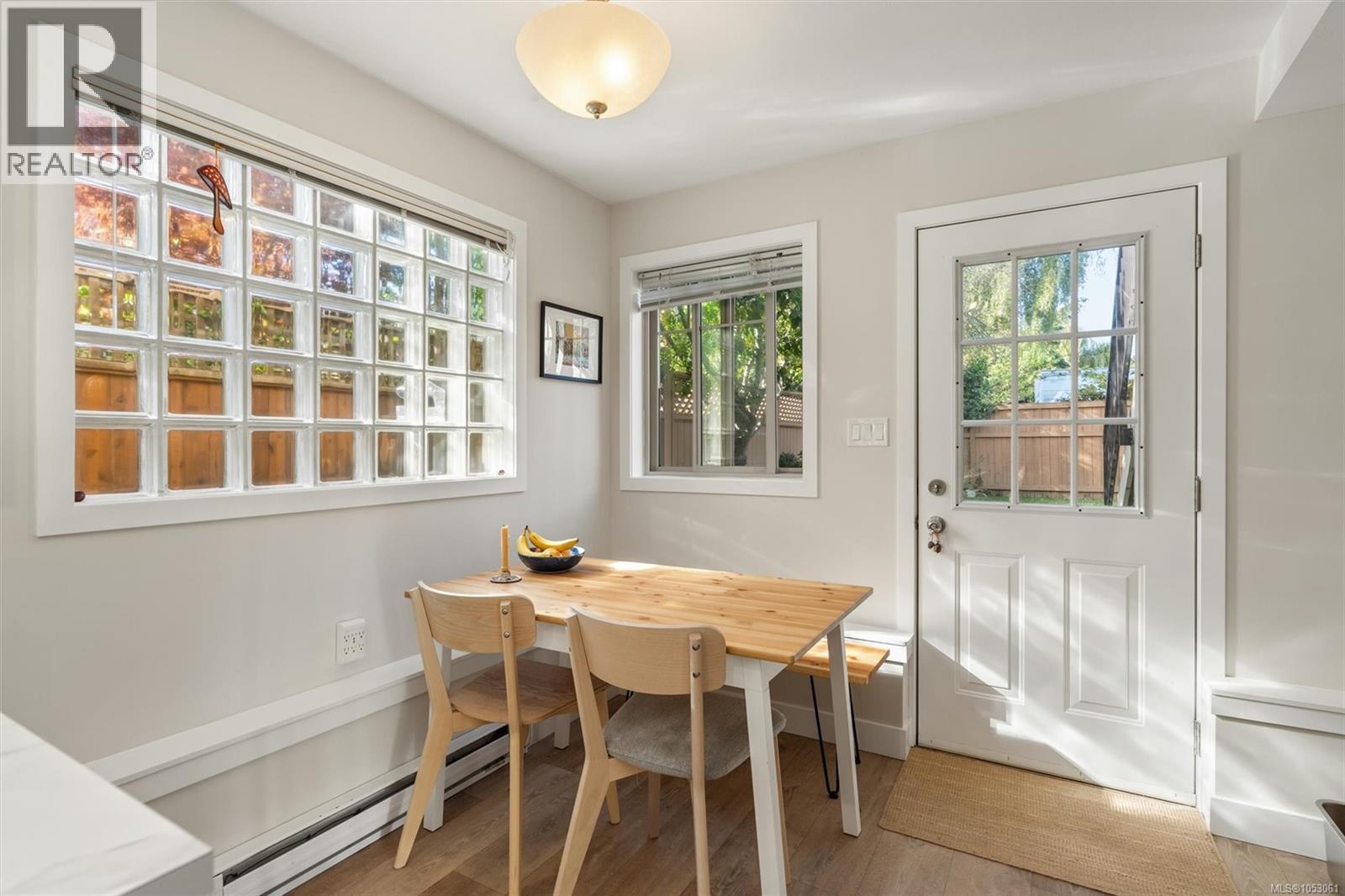  220 Irving Road, Victoria