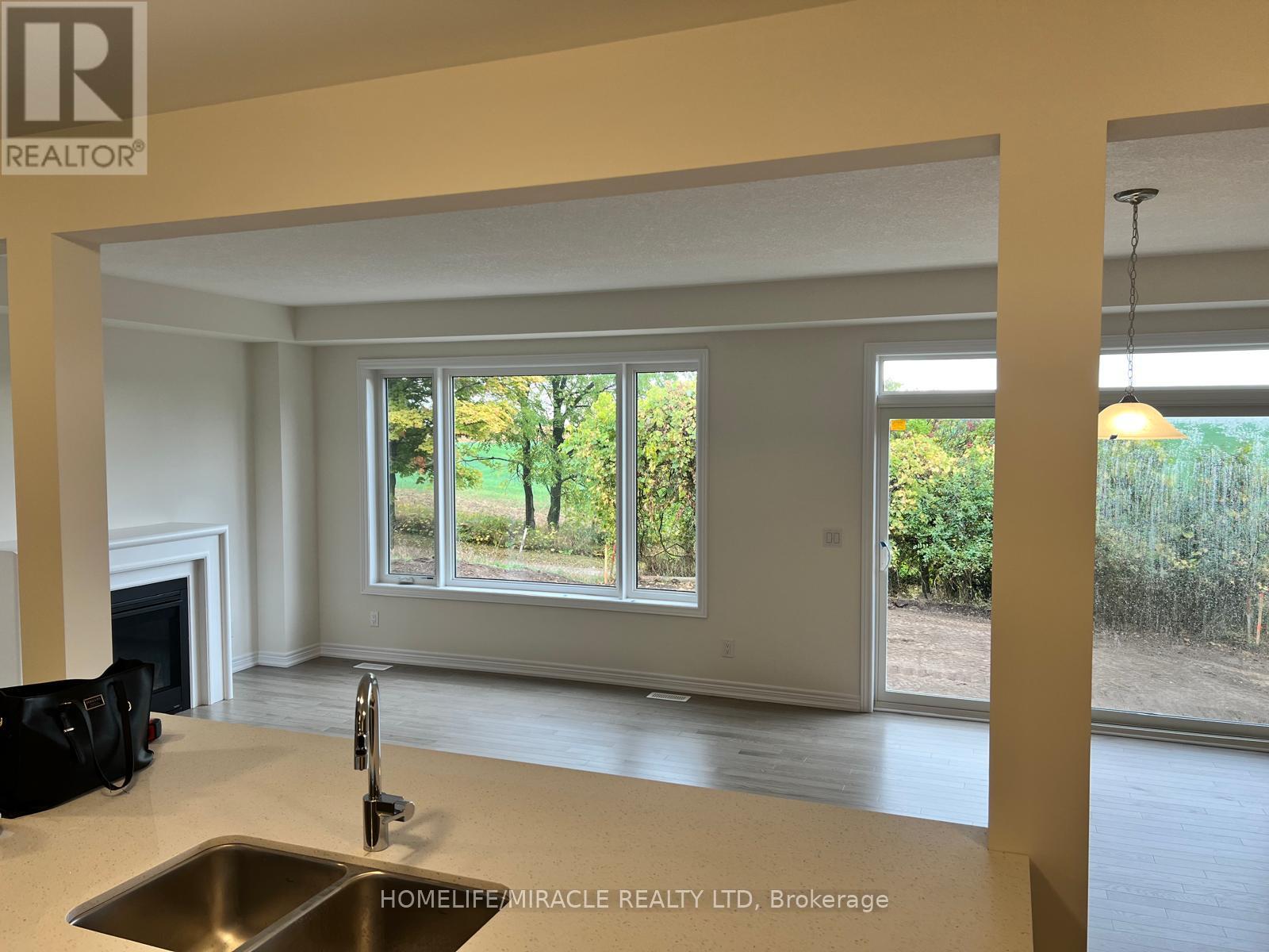 268 BROADACRE DRIVE — photo 3