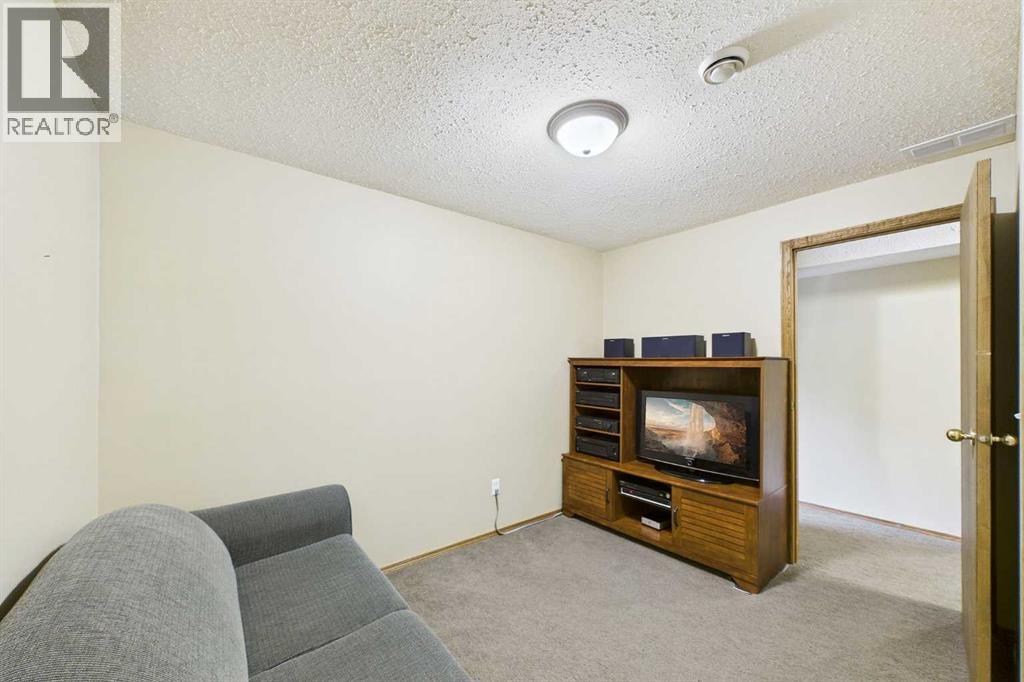 222 Davison Drive, Red Deer — photo 32