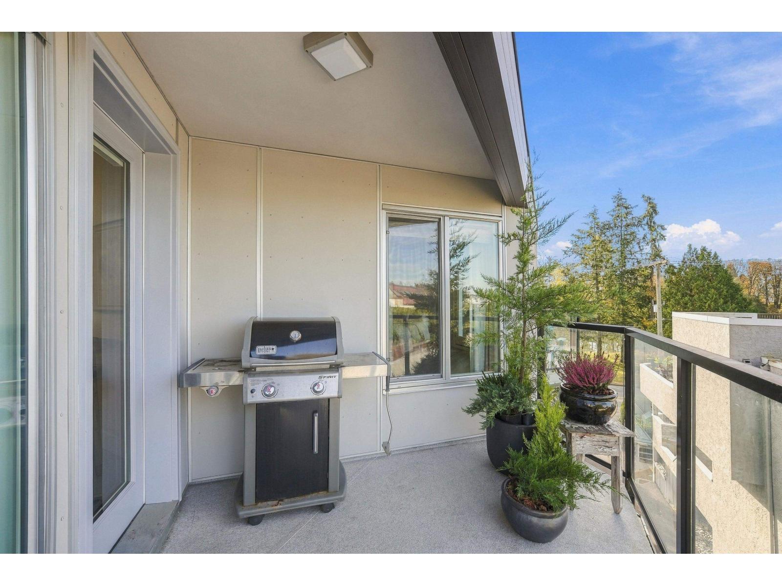 9 15989 Marine Drive, White Rock — photo 10