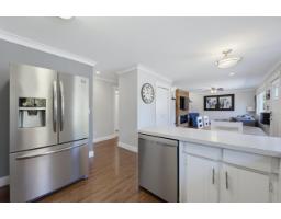 20544 50a Avenue, Langley, BC V3A6Z2 Photo 10