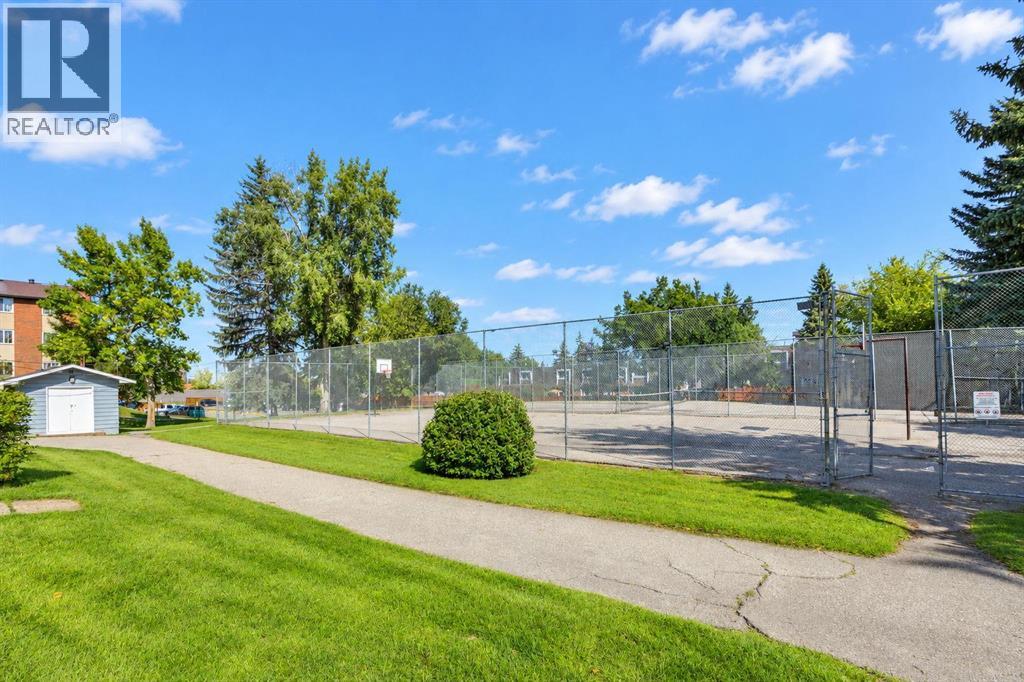 152, 330 Canterbury Drive SW, Calgary — photo 31