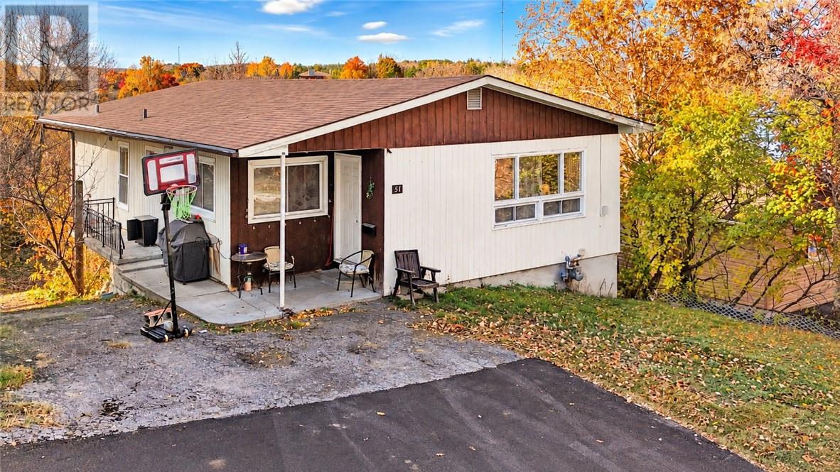 51 Stanley Street - 3