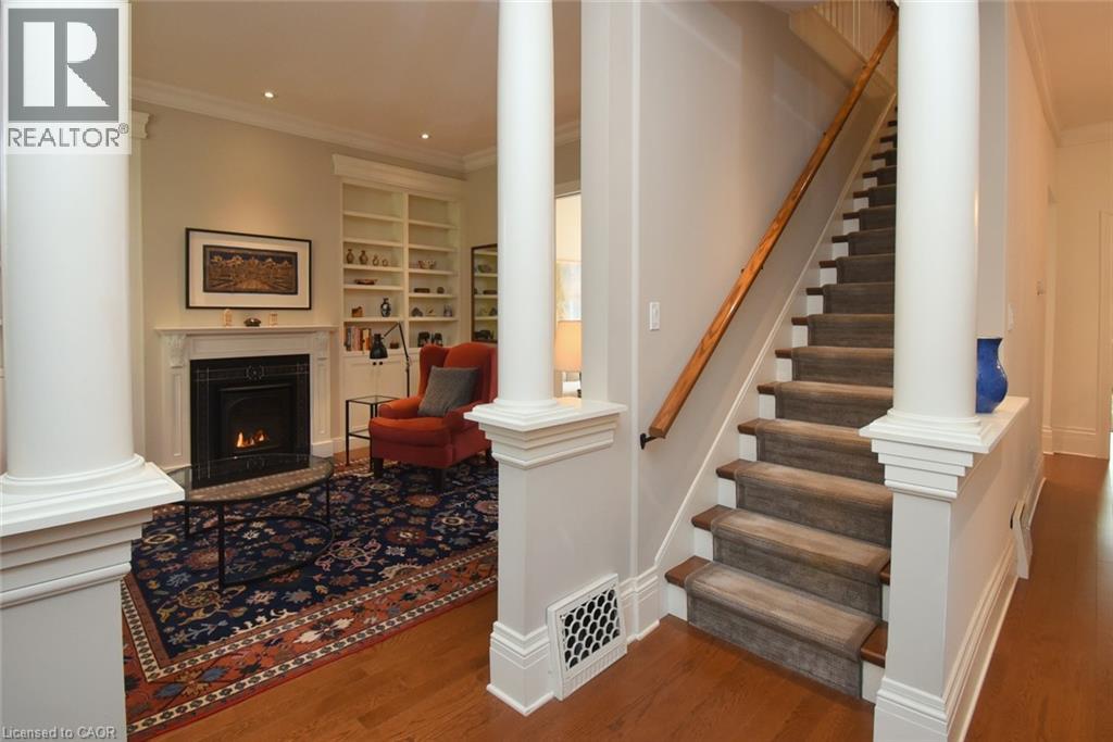 114 MELVILLE Street, Dundas — photo 5