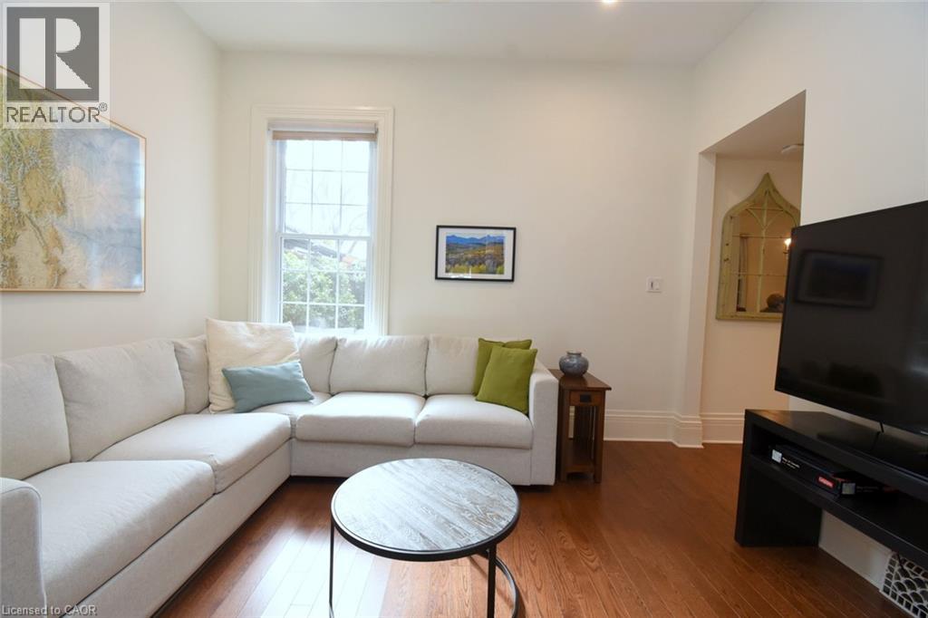 114 MELVILLE Street, Dundas — photo 11