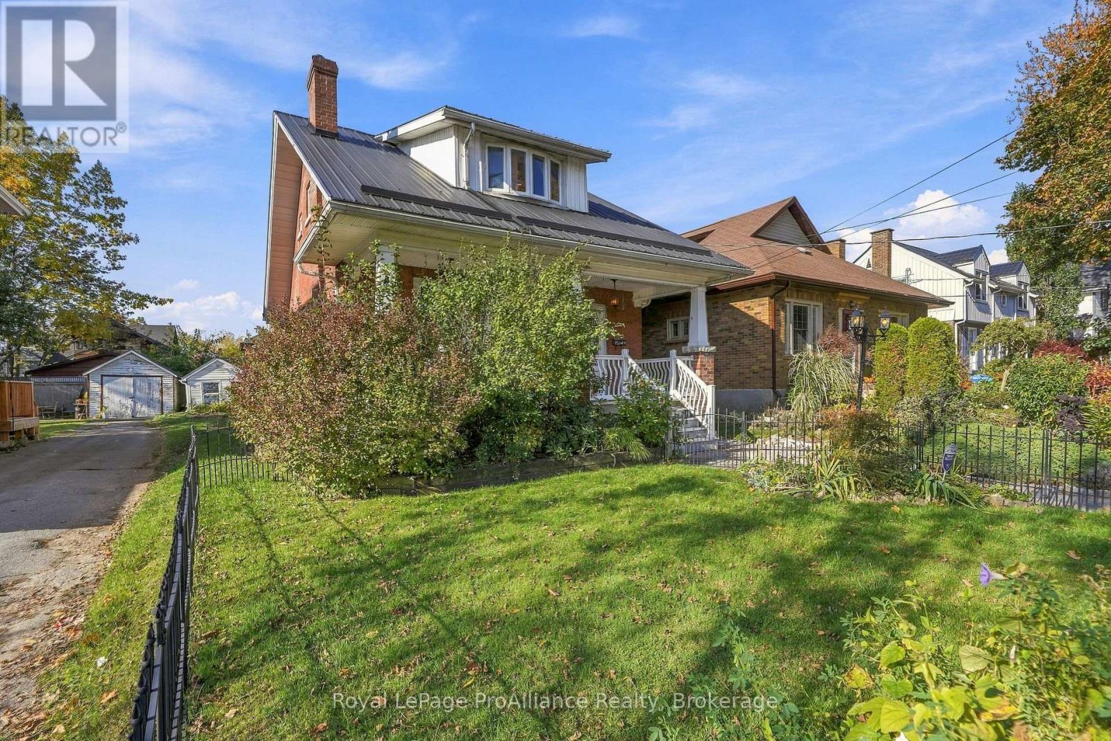 156 William Street, Belleville, ON photo 29