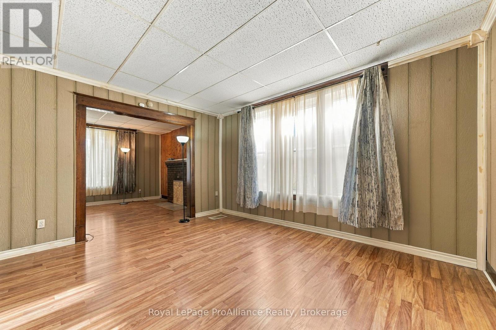 156 William Street, Belleville, ON photo 6