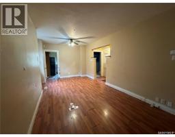 Den - 963 Montague Street, Regina, SK S4T3H4 Photo 9