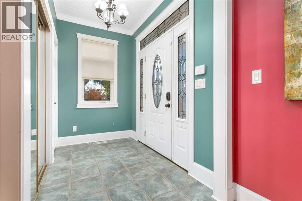 Listing photo – 4239 42 Avenue, Red Deer