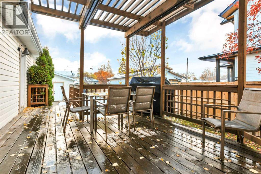 Listing photo – 4239 42 Avenue, Red Deer