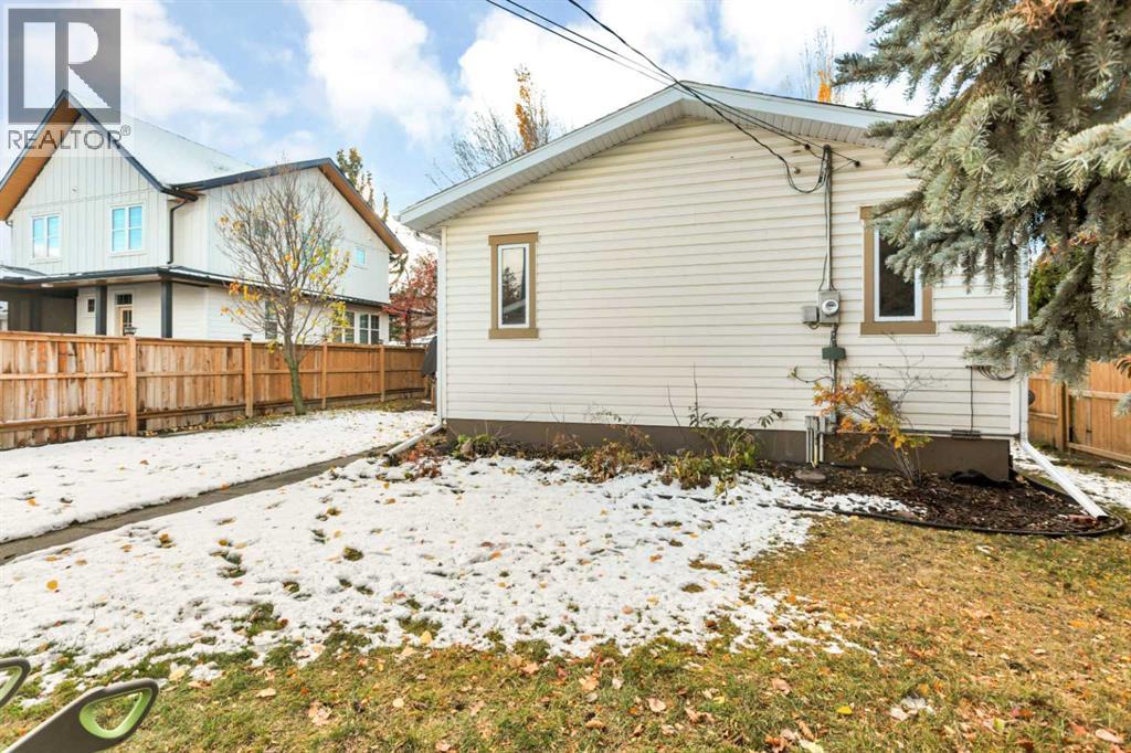Listing photo – 4239 42 Avenue, Red Deer