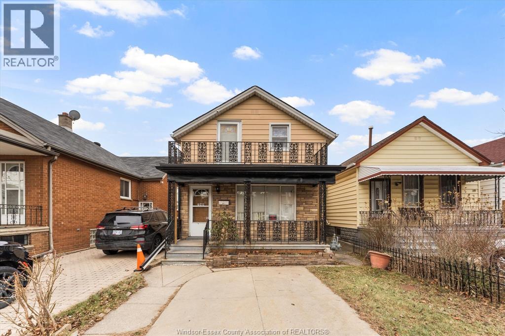 749 GLENGARRY AVENUE