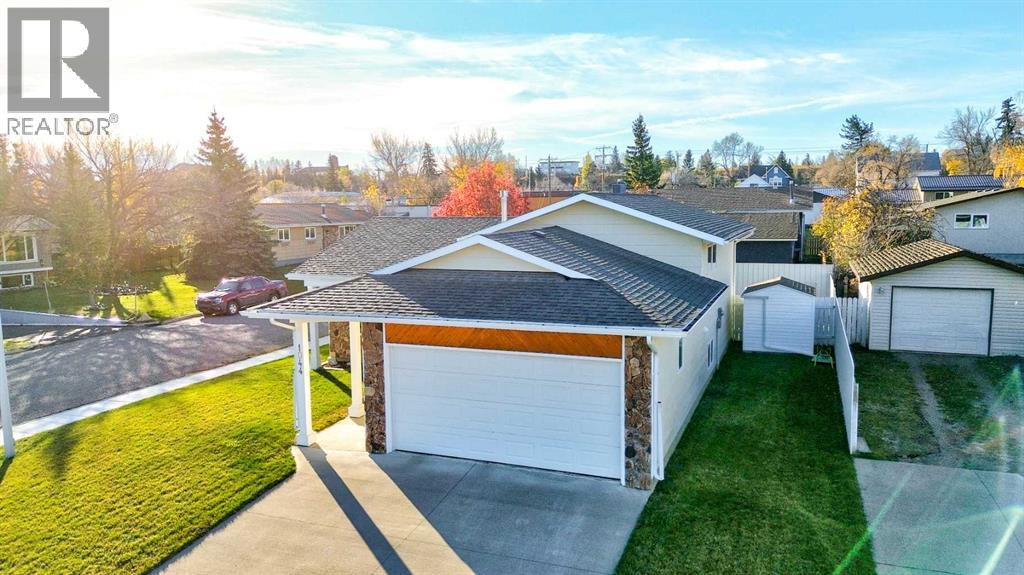 1044 Rimmington Avenue, photo 37 of 50