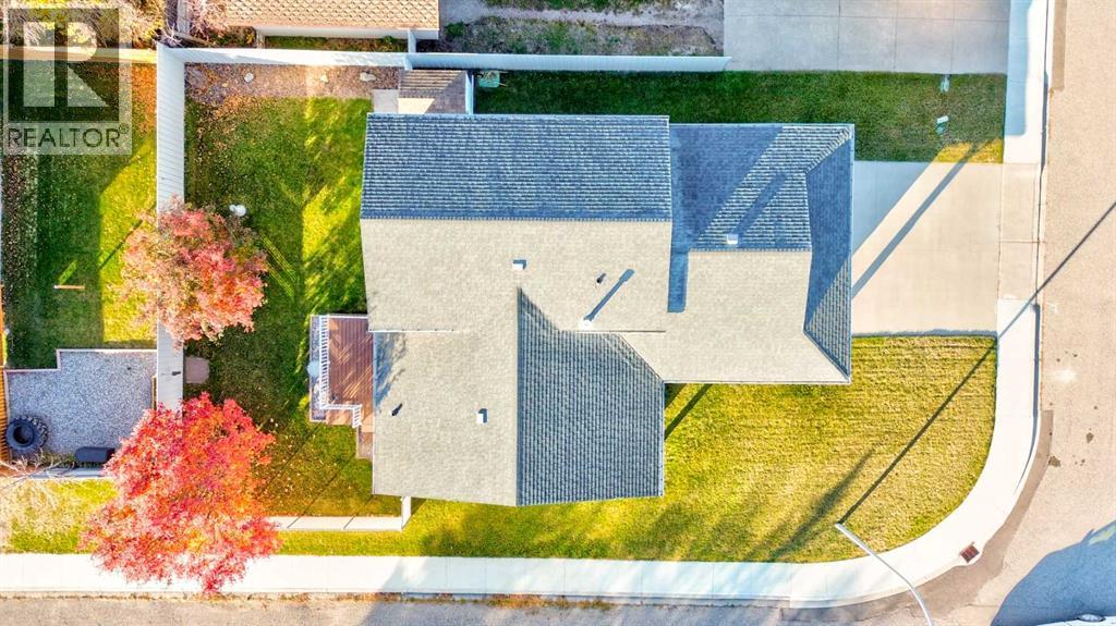 1044 Rimmington Avenue, photo 39 of 50