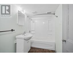 4 First Avenue, Toronto, ON M4M1W8 Photo 21