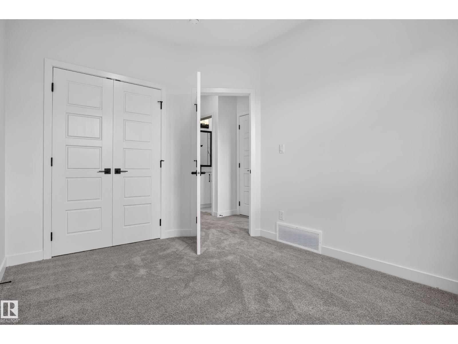 111 Westwind Drive, photo 46