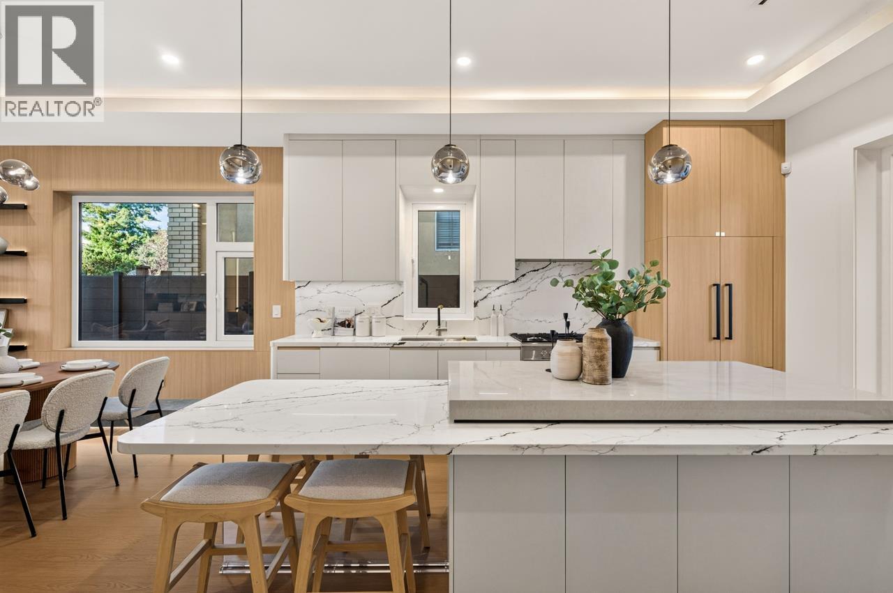 6722 Vivian Street, Vancouver — photo 9