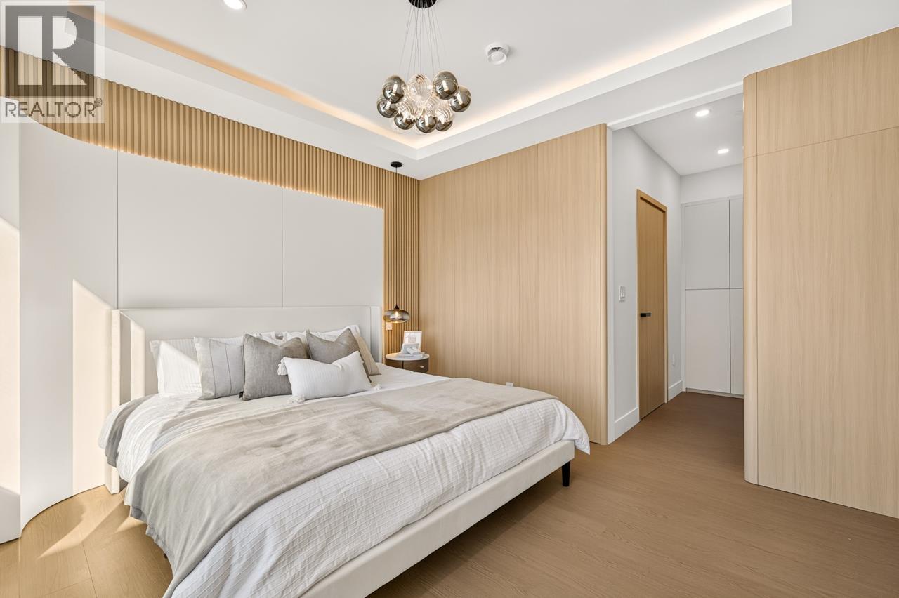 6722 Vivian Street, Vancouver — photo 15