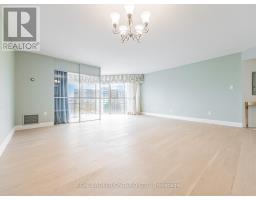 805 - 20 Baif Boulevard, Richmond Hill, ON L4C8T1 Photo 8