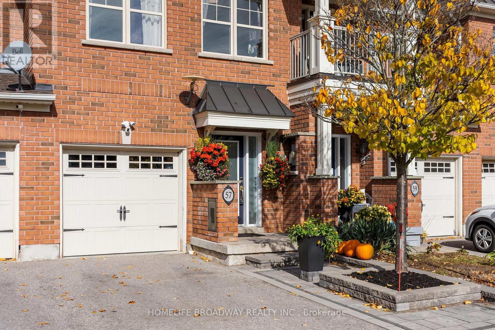 57 All Points Drive, Whitchurch-Stouffville, ON photo 2