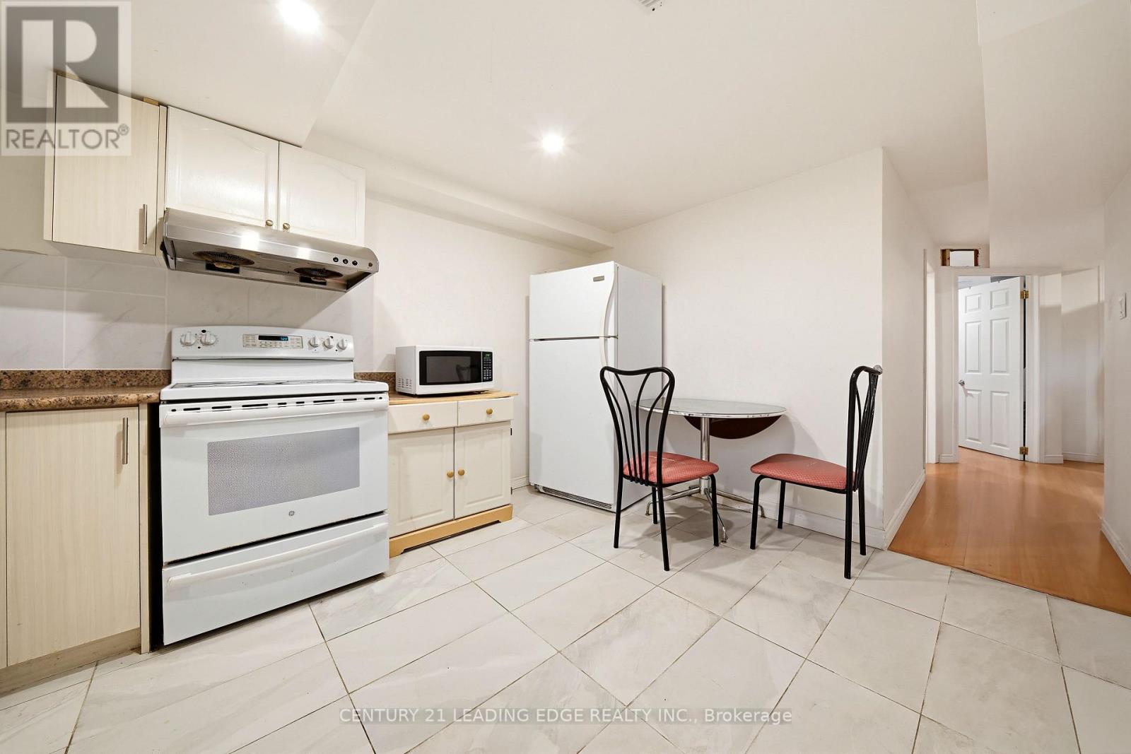 25 Croxley Green, Markham, ON photo 38