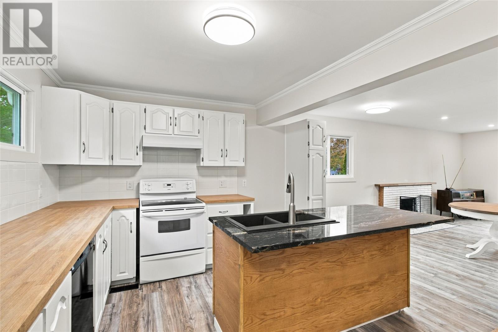 14 Horwood Street - 8