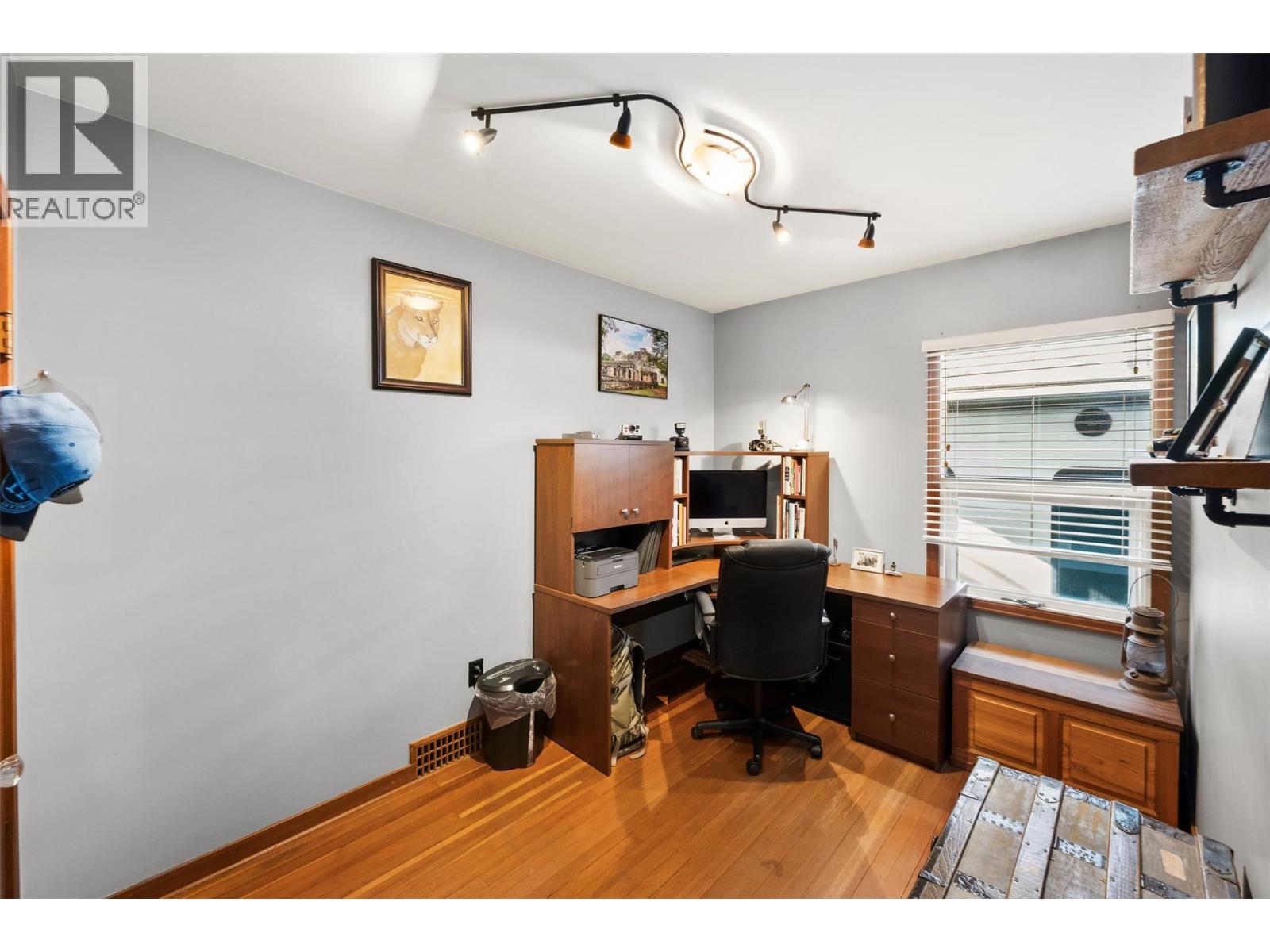 570 WADE Avenue E, Penticton - Image 1