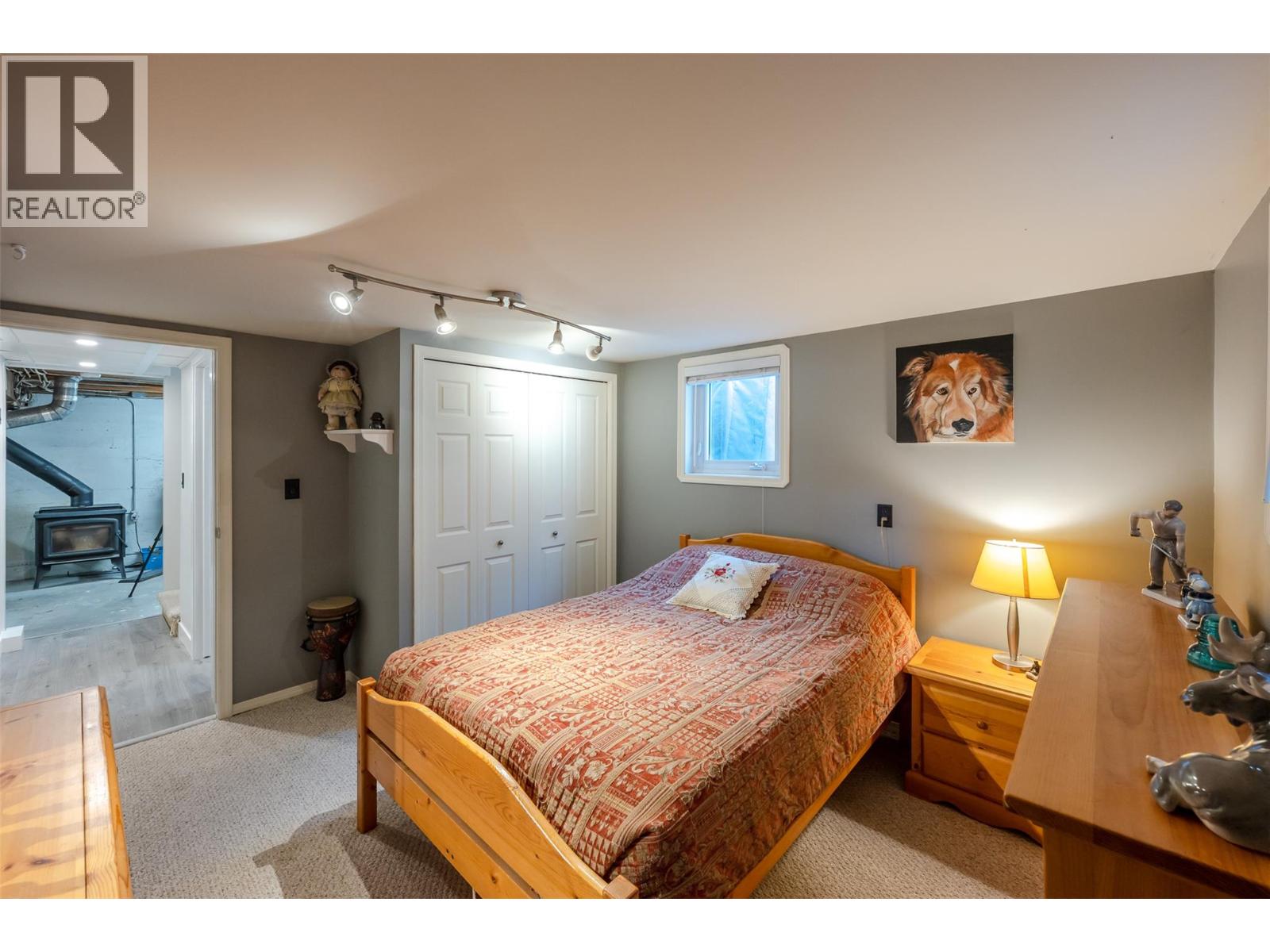 570 WADE Avenue E, Penticton - Image 1