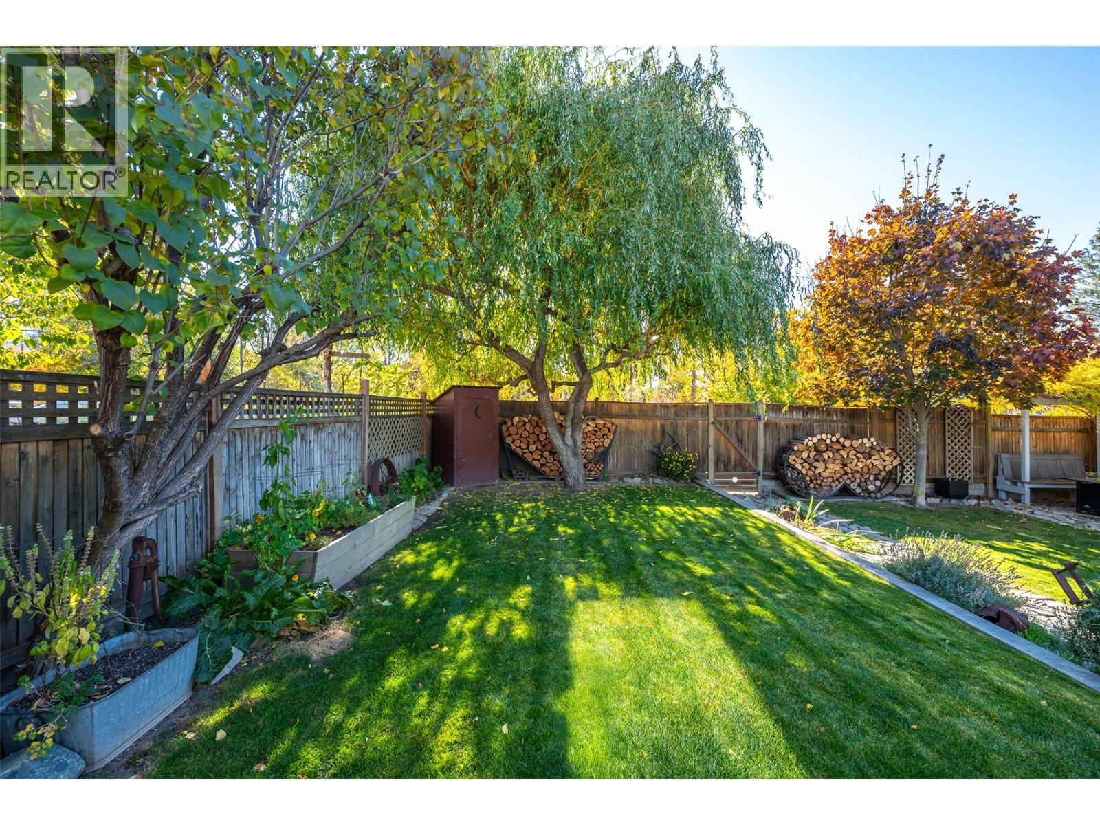 570 WADE Avenue E, Penticton - Image 1