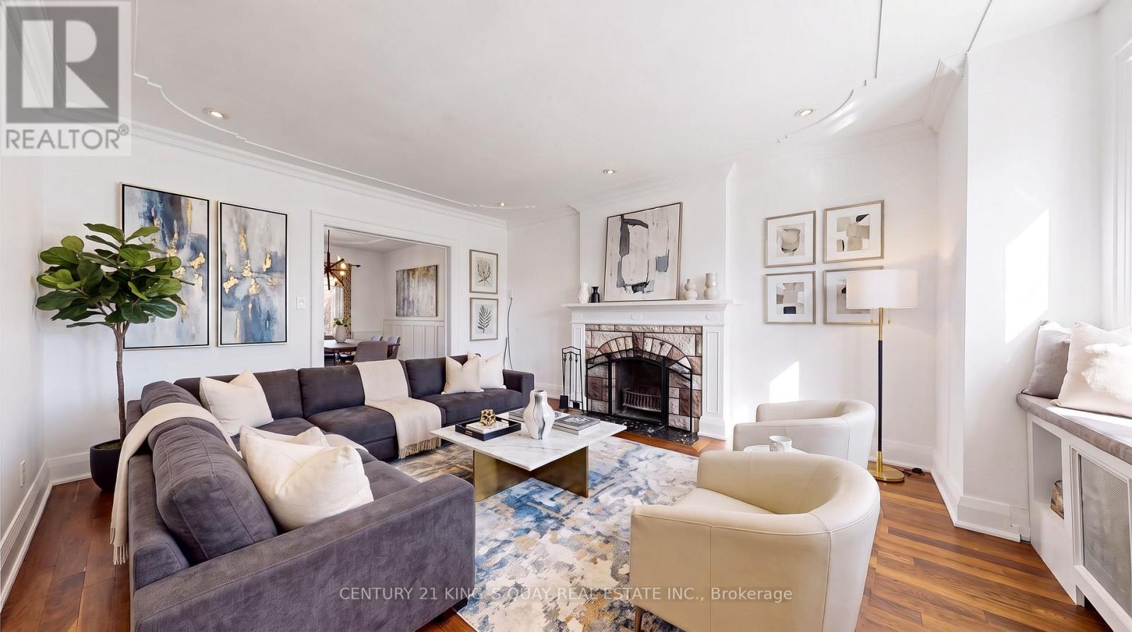 Photo of 32 CRESTVIEW ROAD