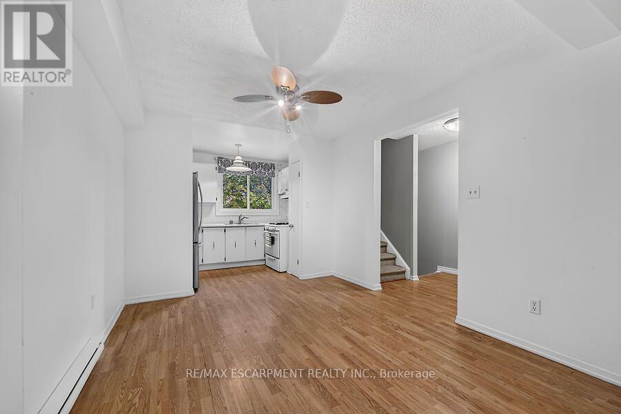 3- 63 FONTHILL Road, Hamilton, ON photo 14