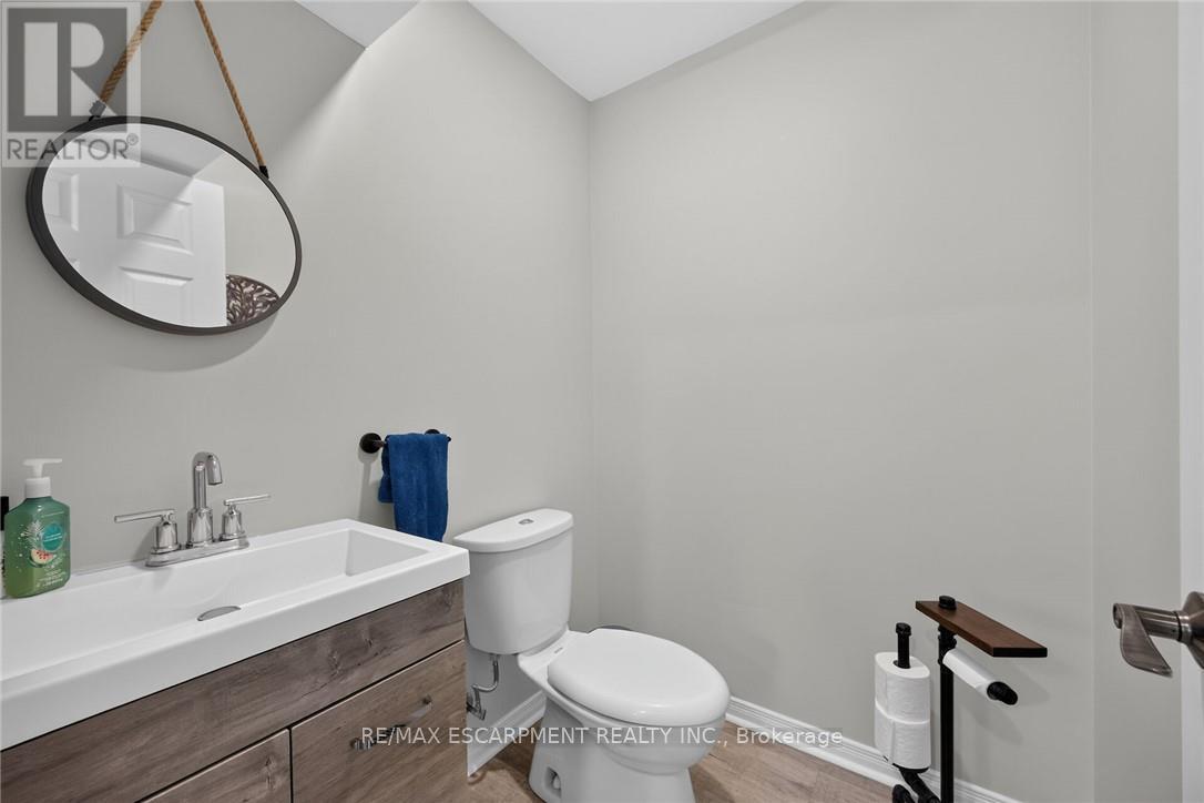 8105 Leeming Road, Hamilton, ON photo 17
