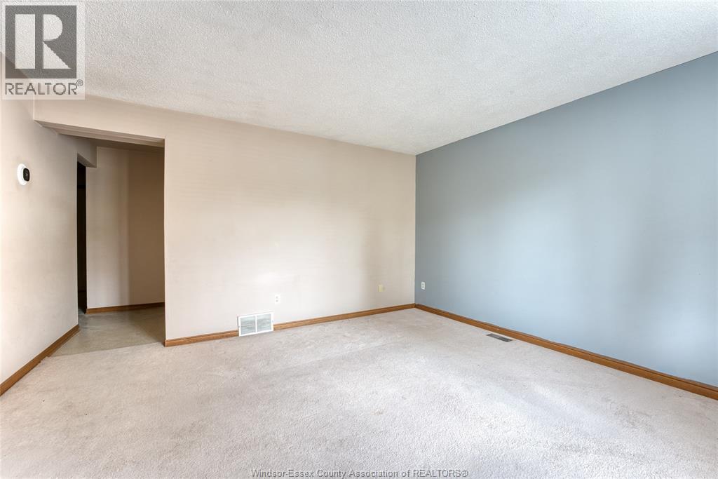 2666 LAUZON, Windsor — photo 4