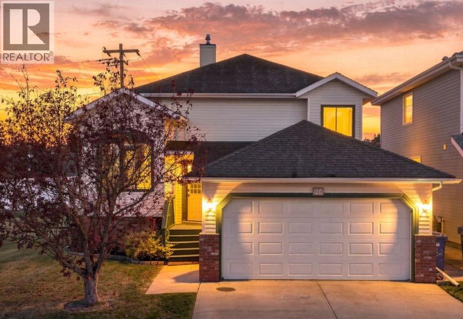 4 Bed, 3 Bath House for Sale in Calgary – 184 Hidden Circle NW, Calgary – MLS# A2352297