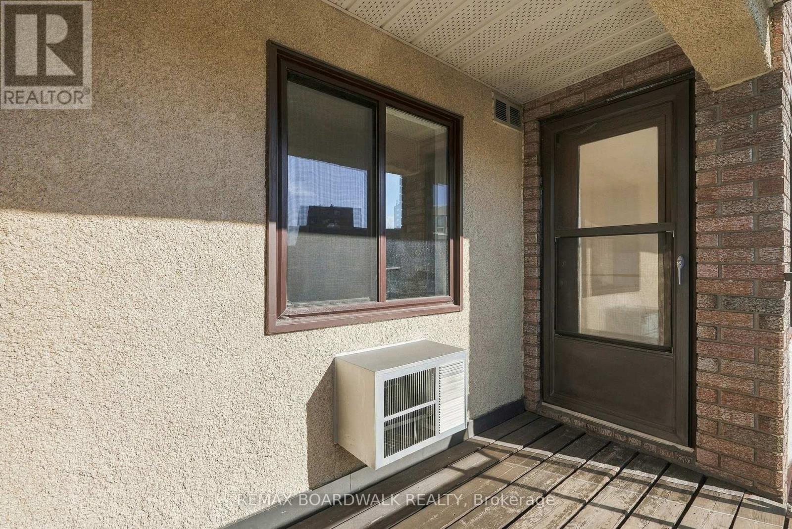 Balcony is a great feature!