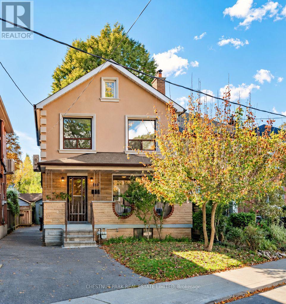 Photo of 122 Forman Avenue