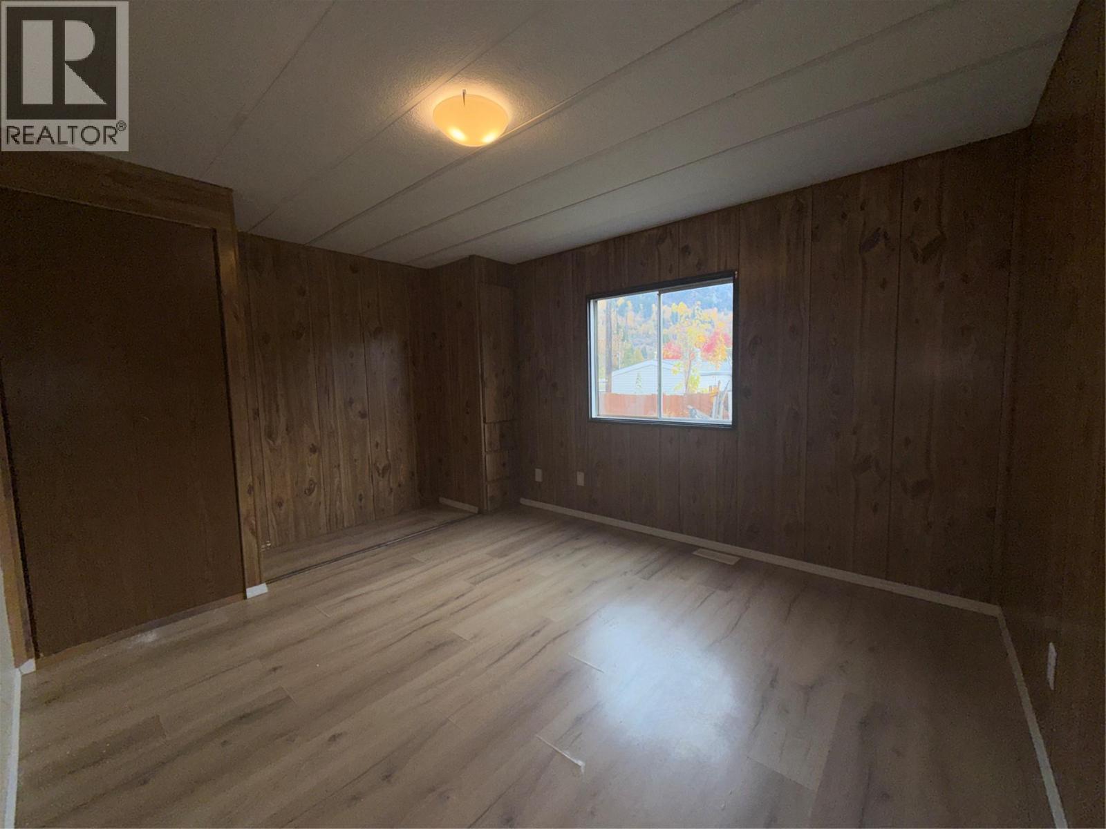 405 3rd Avenue - 11
