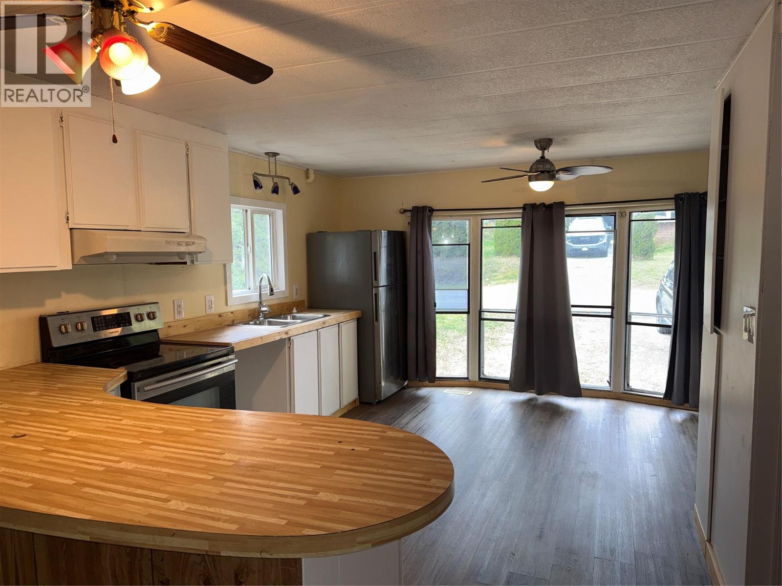 405 3rd Avenue - 3