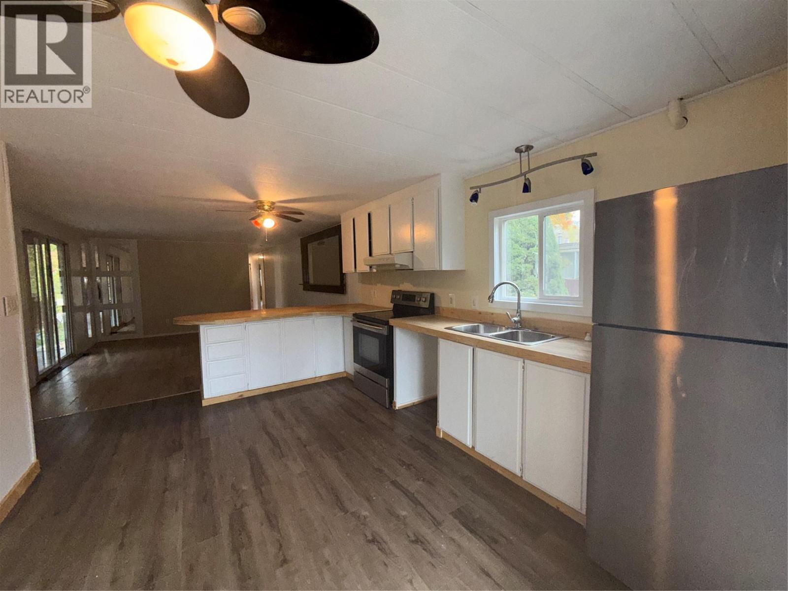 405 3rd Avenue - 5