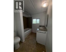 405 3rd Avenue, Castlegar, BC V1N1Y1 Photo 16