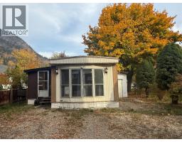 405 3rd Avenue, Castlegar, BC V1N1Y1 Photo 28